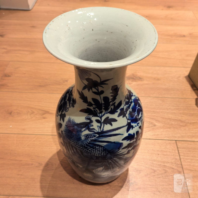 清晚期 青花凤穿牡丹瓶 - 图6